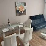 Precioso Piso En Frente Del Mar *