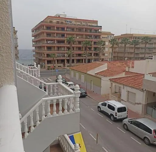 Precioso Piso En Frente Del Mar *